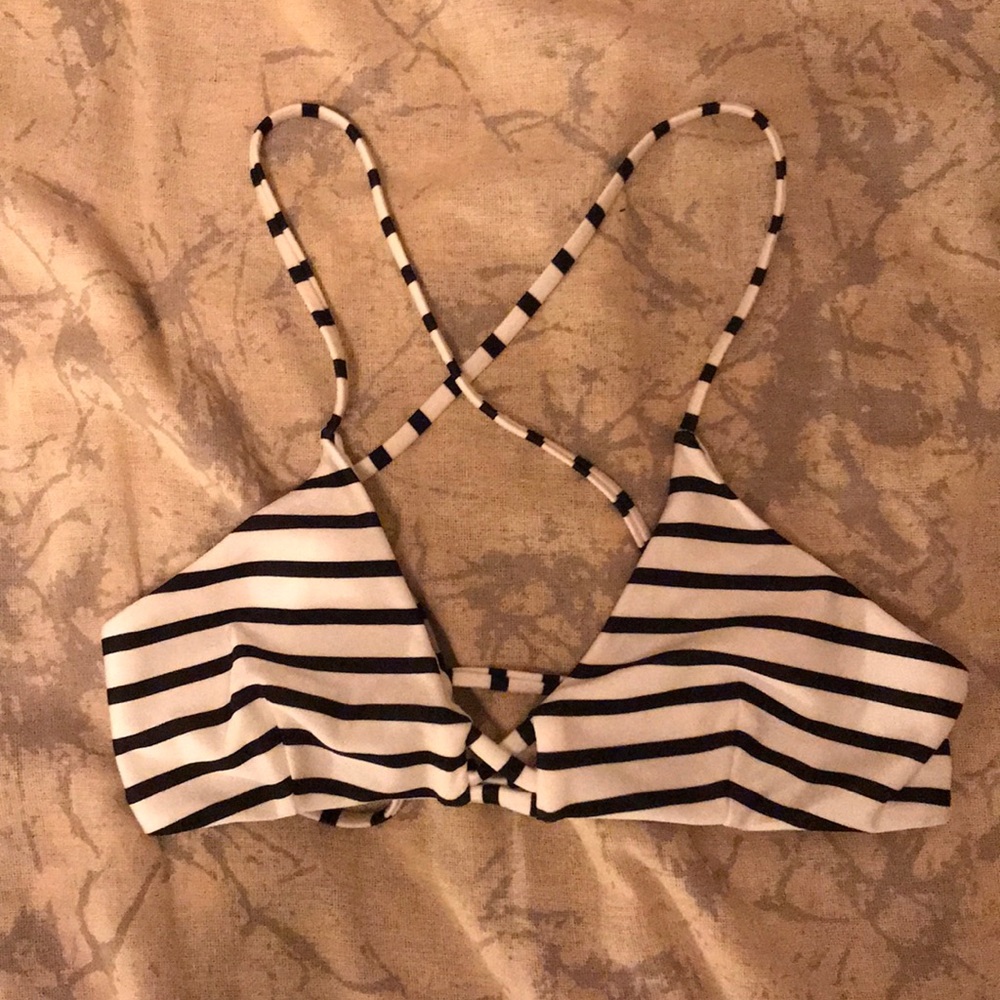 STRIPE CROSS BACK TOP